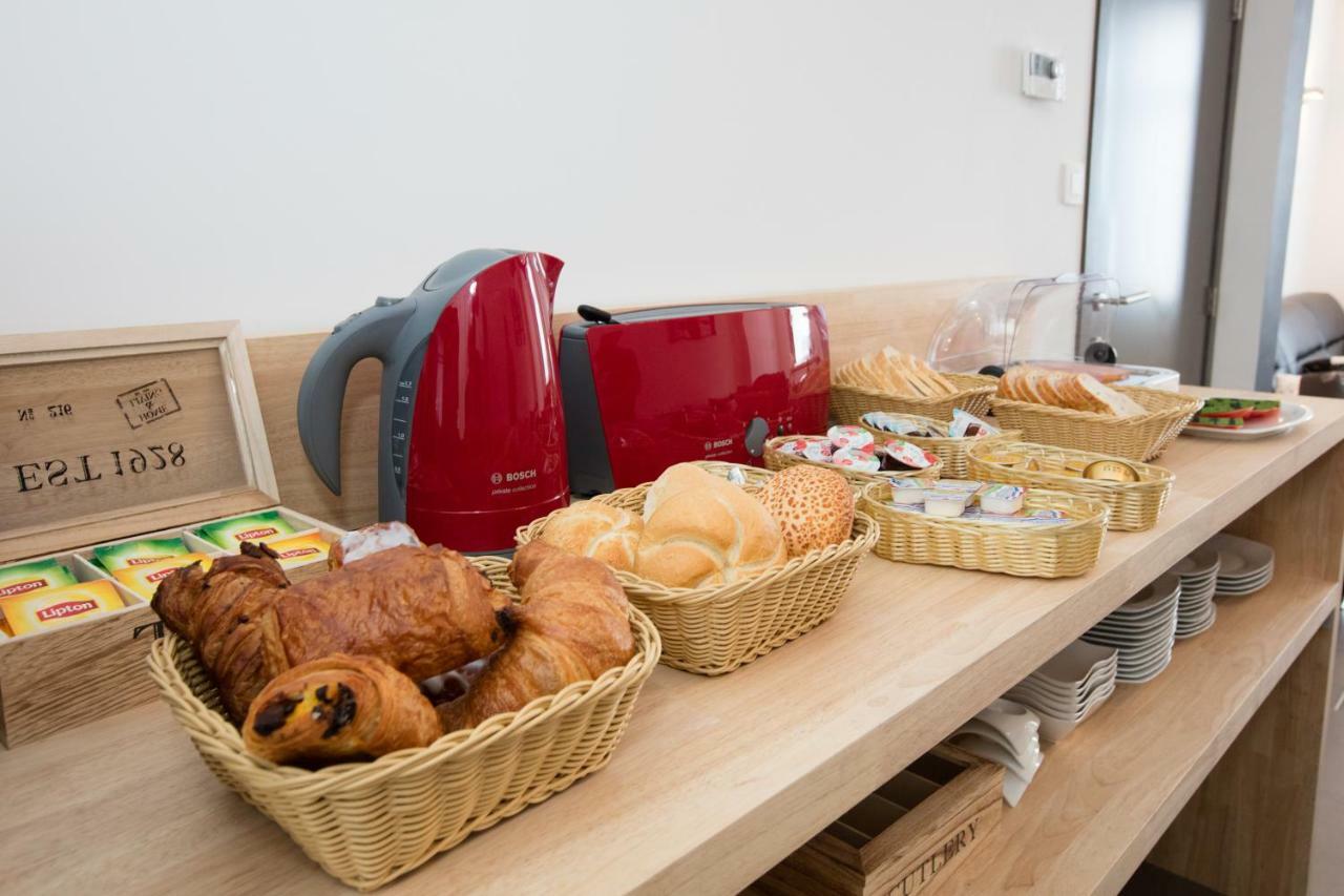 Elysian Bed & Breakfast อีปส์ ภายนอก รูปภาพ