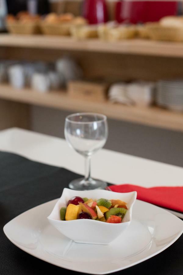 Elysian Bed & Breakfast อีปส์ ภายนอก รูปภาพ