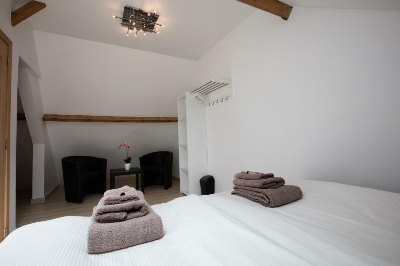 Elysian Bed & Breakfast อีปส์ ภายนอก รูปภาพ