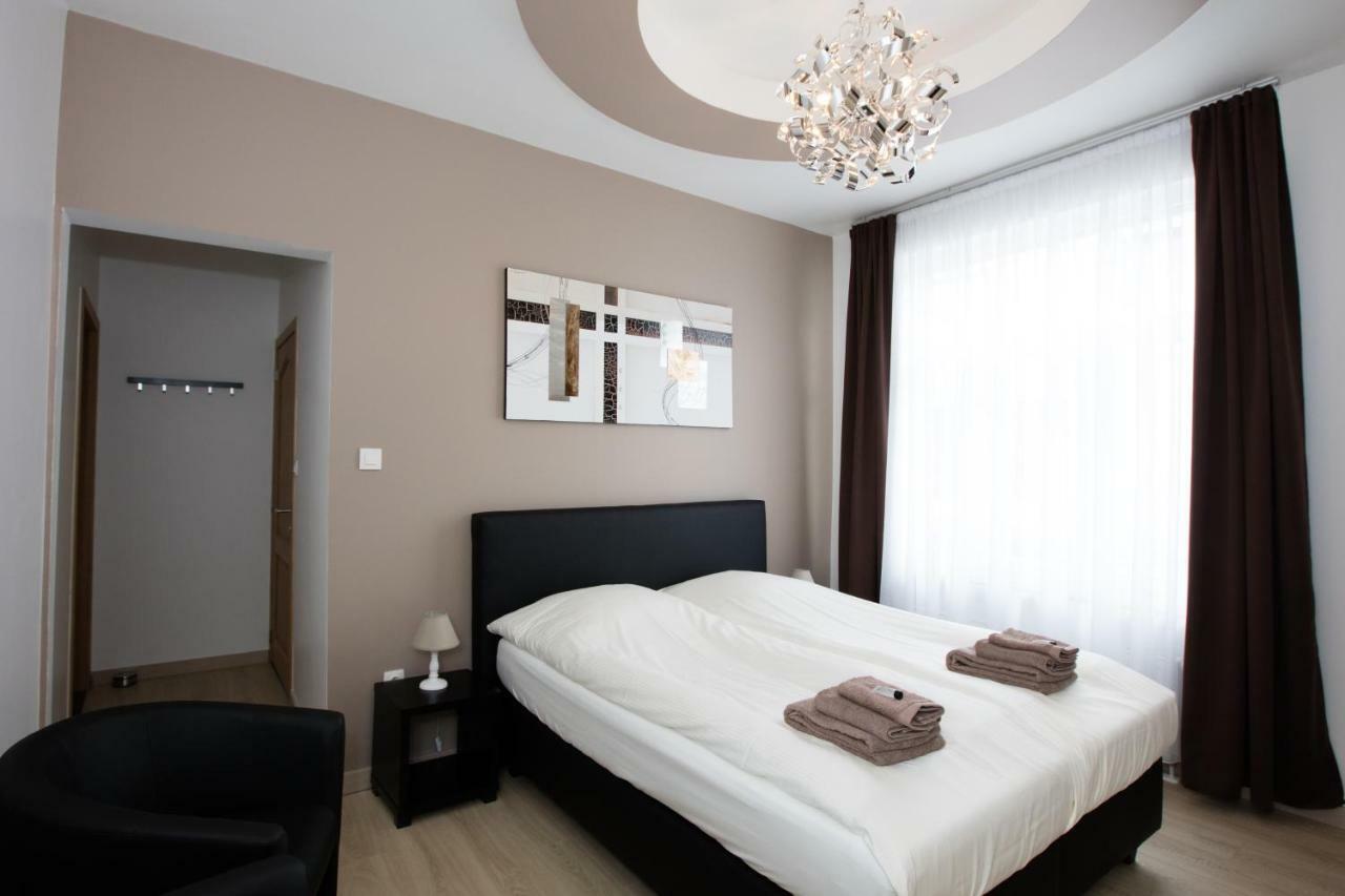 Elysian Bed & Breakfast อีปส์ ภายนอก รูปภาพ